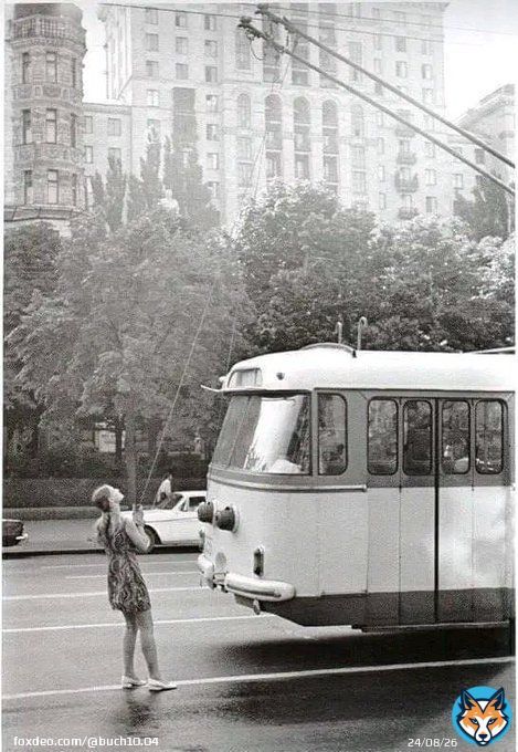 Сцена з тролейбусом Хрещатик,  Київ 1970-80-ті  Автор не відомий