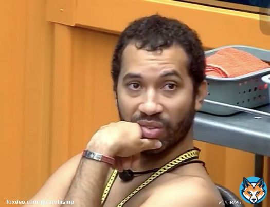 Me deu 126172 tipos de nojo do C&eacute;sar, Cristian e Gustavo olhando as meninas do quarto, s&eacute;rio NOJENTO   #jogodadisc&oacute;rdia essa Paula