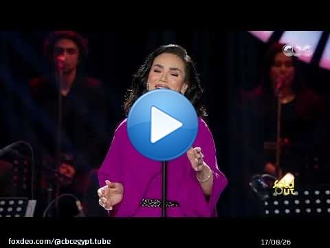 'ورجعنا تاني للشتا ولذكرياتنا' عشاق الصيف يمتنعون .. مي فاروق ولعت مسرح SoldOut بأغنيتها 'الشتا'