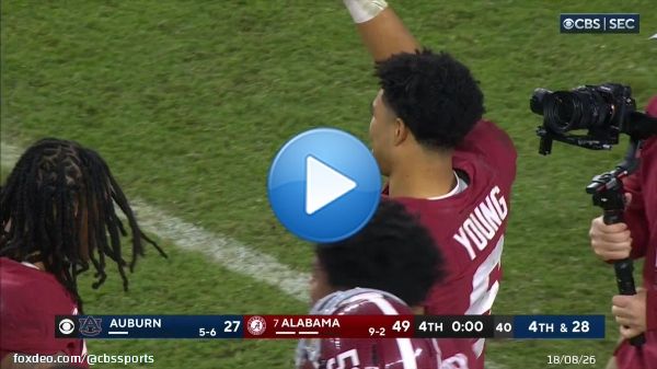 Bryce Young with a wave to the Alabama crowd after an Iron Bowl victory.