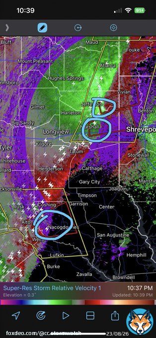 There are multiple #tornado warnings along this line of storms in East Texas. The two northern storms are moving towards Shreveport. You need to find shelter if in any of the paths. #TXwx #LAwx