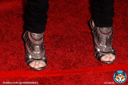 RT if you like Kristin Chenoweth's Feet  #KristinChenoweth  #feet #toes #CelebrityFeet #Celebrity #CelebritySoles #CelebrityToes #Soles #FeetPics #FeetPicture