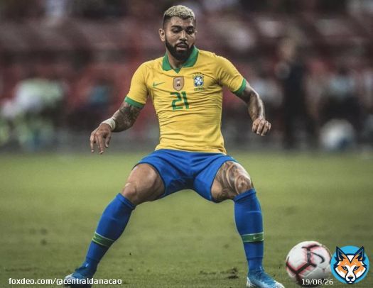 GABIGOL N&Atilde;O JOGARIA MENOS QUE O GABRIEL JESUS E MARTINELLI E SE BATESSE O P&Ecirc;NALTI HOJE, ELE FARIA.  O PRIMEIRO N&Atilde;O FEZ NADA, PEDIU PRA CAGAR E SAIU  O SEGUNDO FEZ UMA GRA&Ccedil;A CONTRA CAMAR&Otilde;ES E VIROU GAROTO PROPAGANDA DA CAPRICHO   A HIST&Oacute;RIA INOCENTOU GABRIEL BARBOSA