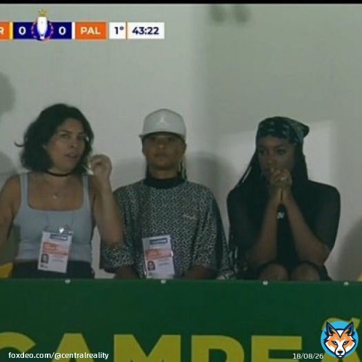 VEJA: A cantora Iza marcou presen&ccedil;a no jogo do Mirassol x Palmeiras! Pra quem n&atilde;o sabe a gata tem suposto affair com o jogador Yuri Lima, do Mirassol.