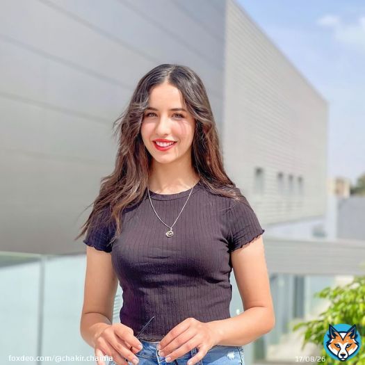 Just double tap \ud83e\udd24   #collaboration  #collab  #marocaine\ud83c\uddf2\ud83c\udde6  #fes  #cute  #pub  #babyface  #koran  #smilemore  #red  #black  #redlipstick  #car  #rangerover  #rangeroversport  #thedollbeauty  #model  #modelshoot  #The d#The doll's body #chakir__chaima  #algerienne\ud83c\udde9\ud83c\uddff  #turkey  #tunisienne