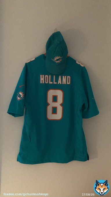 Aight, jersey goes back up till next time. See you in the 2023 season, Dolphins. #FinsUp   Good game.