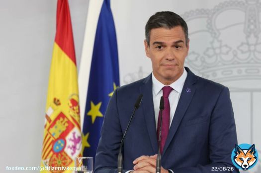 Spain PM says football boss apology over kiss 'insufficient'