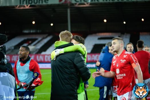2 ans séparent ces deux photos mais la #teampirates est encore belle et bien là... @charbo10 X @GLarsonneur