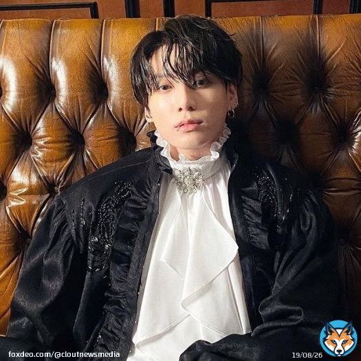 Jungkook of BTS was the MOST followed male K-Pop artist on Instagram this week (+195K)  #jeonjungkook #jungkook #jk #bts #leftandright #dreamersbyjungkook