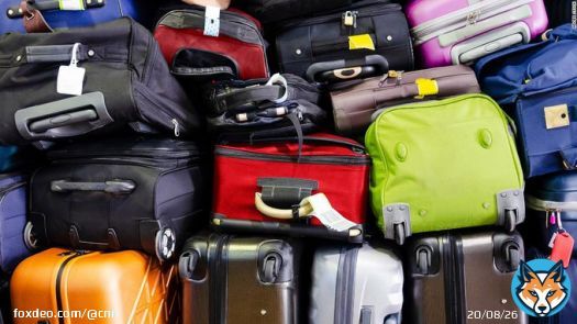 One woman received her lost luggage after nearly six days, during which she tracked it to local malls and McDonald&rsquo;s. Meanwhile, the airline told her the bag was safely at its distribution center.