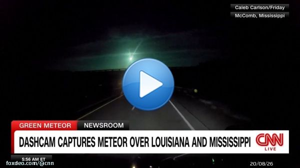 Dashcam captures a meteor over Louisiana and Mississippi