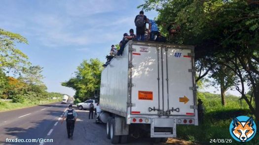 Dozens of Central American migrants, including 23 unaccompanied children, were rescued from a box truck abandoned by a highway amid sweltering temperatures in the southeastern state of Veracruz, according to Mexico&rsquo;s National Institute of Migration