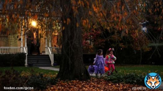 Trick-or-treating festivities could be the warmest in decades, with temperatures rising more than 20 degrees above normal in some parts of the USThis Halloween could be the warmest in decades for the Northeast | CNNFrom cnn.com