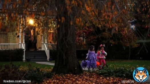 Trick-or-treating festivities could be the warmest in decades, with temperatures rising more than 20 degrees above normal in some parts of the USThis Halloween could be the warmest in decades for the Northeast | CNNFrom cnn.com