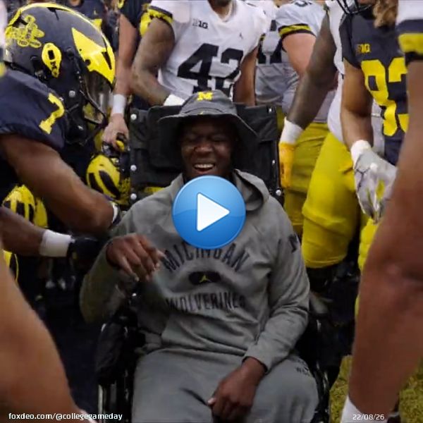Celebrated Michigan Wolverines fan Dametrius 'Meechie' Walker died today after a two-year battle with osteosarcoma, a type of bone cancer.   His story will live with us forever   views