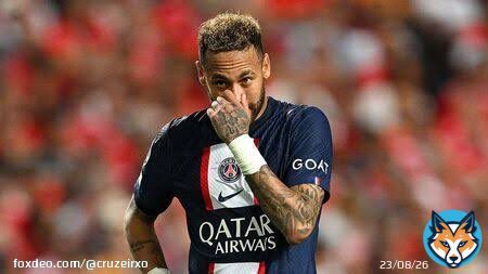 Eu vi ele perder a final da UCL  Eu vi ele ser roubado da Bola de Ouro  Eu vi ele ser linchado por torcedores de seu pr&oacute;prio clube e pa&iacute;s  Eu vi ele perder a final da copa Am&eacute;rica   Eu vi a elimina&ccedil;&atilde;o dele na UCL  Eu nunca vou parar de te apoiar Neymar
