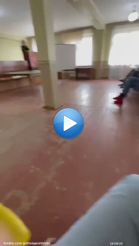 Военкомат. Усть-Илимск, Иркутская область.  Стрелявший в военкома уже задержан. Вот так бывает, когда набираешь армию без прохождения психиатра.  Хорошо хоть в войска не доехал...