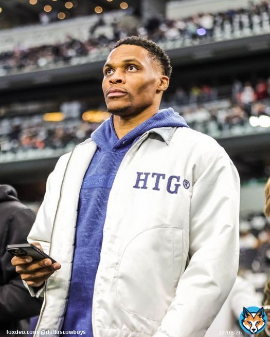 What's up, Brodie!  #PHIvsDAL | #DallasCowboys