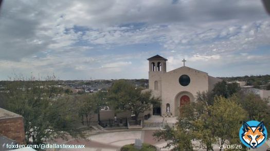 It's 61F in #Dallas with cloudy skies & winds at NE6.91mph