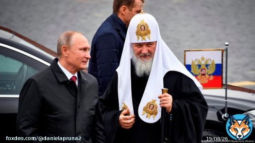 Кровавый московский патриарх кирилл призвал установить 'рождественское перемирие'   Кадило крутится, лавэха мутится. В другие дни у гундяева почему-то не нашлось слов о кощунстве и греховности убийства единоверцев, но в один из самых прибыльных для
