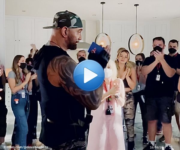 Thank you to the cast, crew and to everyone that watches #GlassOnion @KnivesOut @Netflix  &hellip;never forget how it started @WWE #Batista #TheAnimal #ProudRoots #WWE