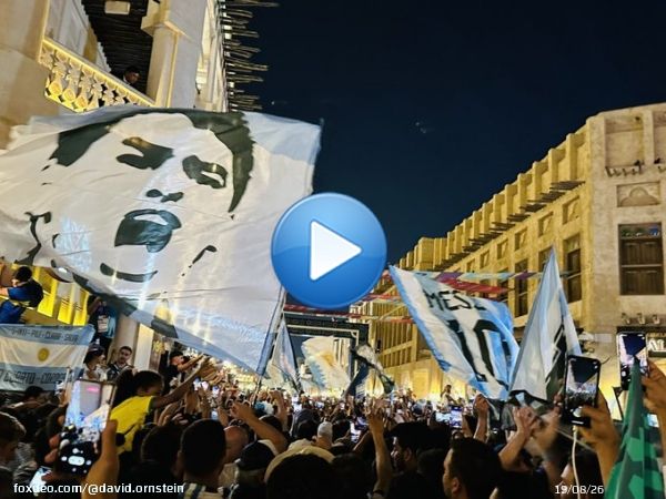 Ahead of England vs USA in Al-Khor tonight, an electric atmosphere around Souq Waqif as fans of Argentina + Saudi Arabia gear up for their crucial #FIFAWorldCup games against Mexico & Poland tomorrow    @TheAthleticFC #Qatar2022 #ARG #KSA ##ENG #USA #ENGUSA