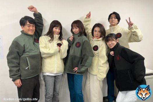 #大病院占拠 明日ついに最終回 3/18(土)よる10時放送  ／ チーム人質  #比嘉愛未 さん #稲葉友 さん #明日海りお さん #呉城久美 さん #瓜生和成 さん #筒井真理子 さん ＼  #最終回見てね #オフショット