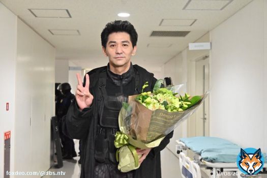 オールアップ  緑鬼 #村上淳 さん 「監督はじめ素晴らしいスタッフの方々のおかげでやり切れた。櫻井翔という座長の下でやれている喜びが特に強くて。我らが青鬼・菊池君と絡むシーン、10ページを超えるセリフをノーミス！いい緊張感でやらせて頂きました」  #大病院占拠 最終回3/18(土)夜10時