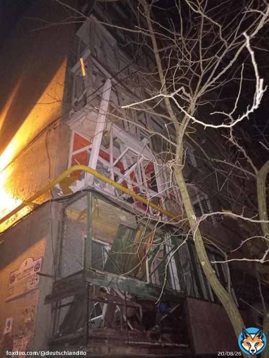The center of #Makiivka #Маке́евка was hit with a #TochkaU tactical #missile.  The #Rocket fell in the #Solnechny microdistrict. #UkraineWar #Ukraine #Russia #War #Украи́на #Россия #Donetsk #Донецька