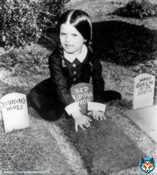 my thoughts & prayers go out to the family & loved ones of #LisaLoring /  #WednesdayAddams from the original TV show. be at rest sweetie & thank you! (idk how* I missed this)