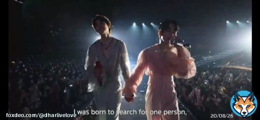 W- 'I was born to search for that one person Whom the heaven created for me No matter the time,no matter the lifetime'.  P'war sang this holding yin's hand  #YinWarConcert