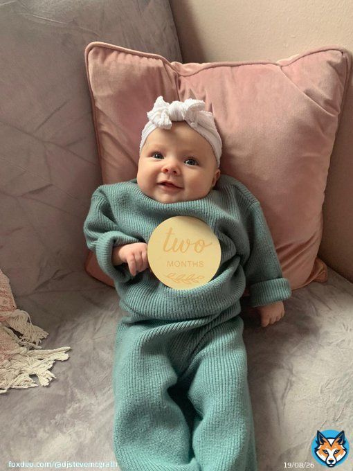So much doom & gloom around, so here's something to brighten up the timeline. Ríadh had her first smiles this week & hit the 2 month mark today.