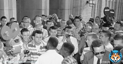 What does uncovered Jerry Jones photo from Little Rock tell us about the Cowboys owner? | @calvinwatkins