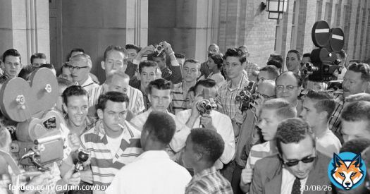 What does uncovered Jerry Jones photo from Little Rock tell us about the Cowboys owner? | @calvinwatkins