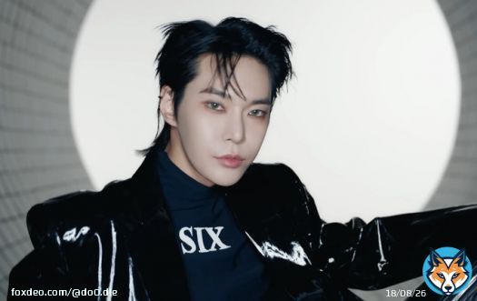 I feel like drawing Doyoung in those black matrix x catwoman-like suit + Dragonball Taeyong, both together fighting against the evil of the world lmao    #그냥_들어봐_Ay_Yo #NCT127_Say_AyYo #NCT127_Ay_Yo