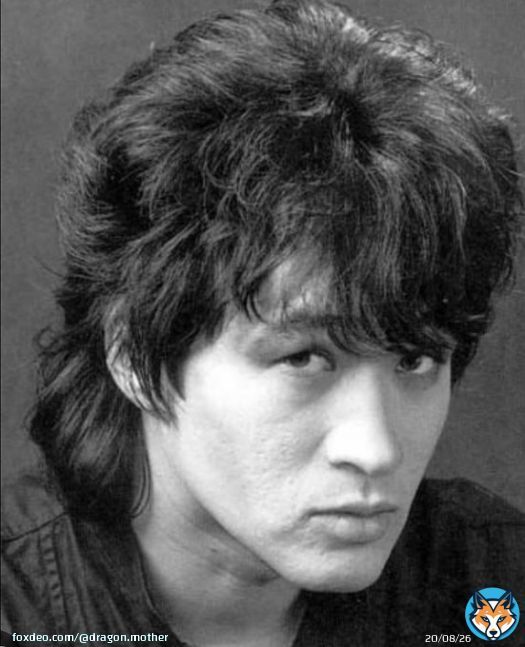 15 августа 1990 погиб Виктор Цой. &laquo;Смерть стоит того, чтобы жить, а любовь стоит того, чтобы ждать&hellip;&raquo;(с) Покойся с миром, Последний Герой.