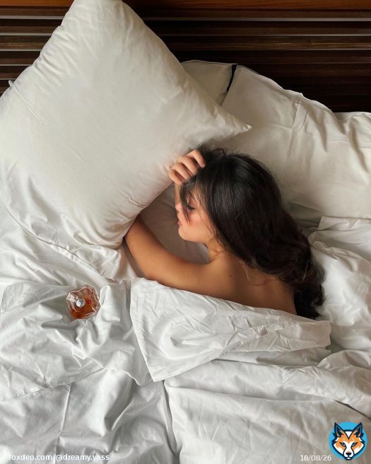 Rise & shine sleepy head Ps : waking up in a boat hits different \ud83d\udee5\ufe0f