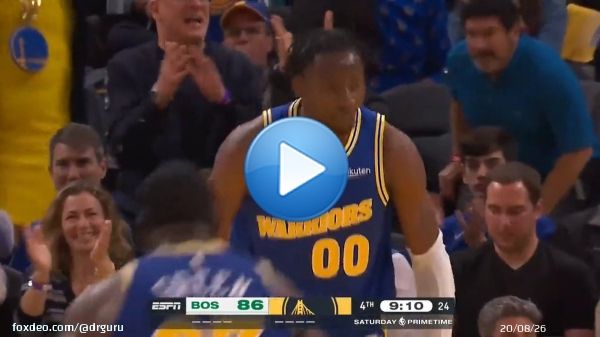 Jonathan Kuminga dunks on Jayson Tatum