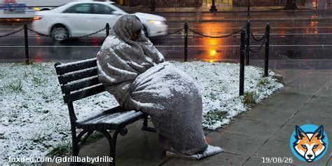 Canadians need to step up and send humanitarian aid to the Ukraine.   They&rsquo;re freezing to death on the streets.   Oh oops this person is in Canada.   Carry on this doesn&rsquo;t matter. Right?  #cdnpoli