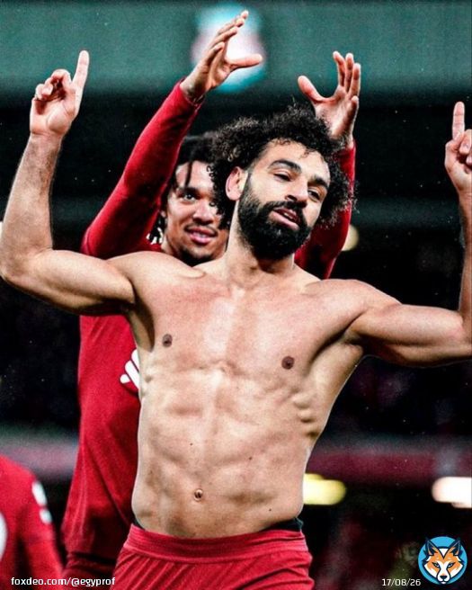 صورة للتاريخ.. تاج ارنولد لمحمد صلاح