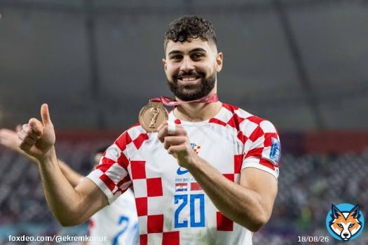 Manchester City will look to bring in Croatia defender Josko Gvardiol, 21, from RB Leipzig if they sell 28-year-old Spain defender Aymeric Laporte, who is attracting interest from PSG. #MCFC #PSG