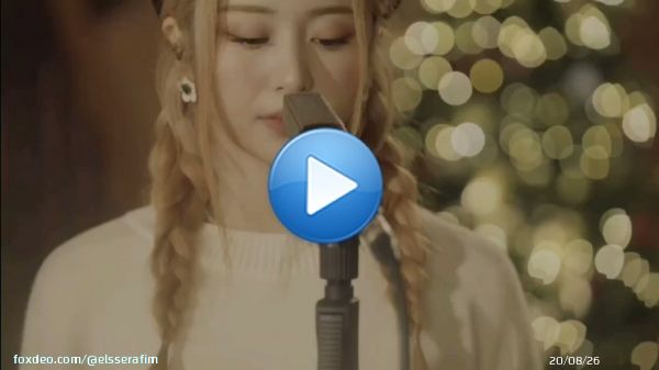HUH YUNJIN of LE SSERAFIM singing 'Last Christmas'  #LE_SSERAFIM #HUHYUNJIN
