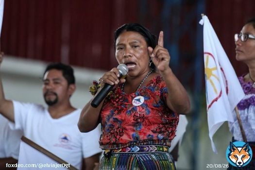 Lo que est&aacute; pasando en Guatemala es hist&oacute;rico e impresionante. Hace unos meses el futuro era incierto, Zury R&iacute;os coopt&oacute; las instituciones junto con la CC y nos quiso robar las elecciones dejando fuera a Thelma Cabrera. &iexcl;Pero no contaba con el respaldo popular! #Ar&eacute;valoPresidente