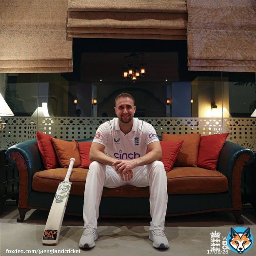All set for a Test debut, @liaml4893    #PAKvENG