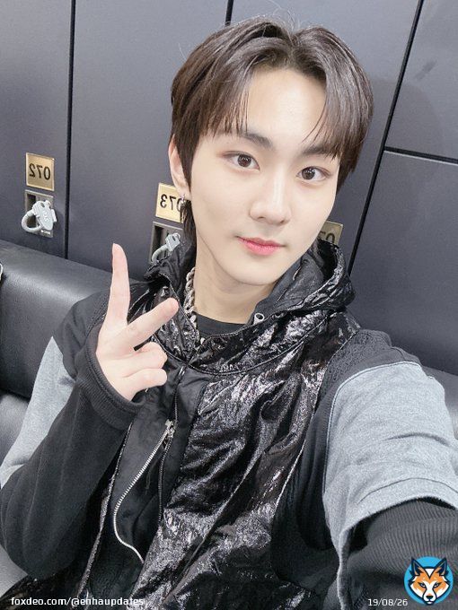 [ #정원&rsquo;s Post ] 230305  #JUNGWON: It's March already  @ENHYPEN_members @ENHYPEN #ENHYPEN #엔하이픈