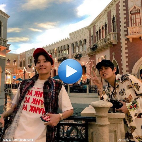 hobi uploaded a video from this photo!!