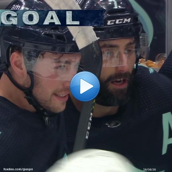 THE KRAKEN GO UP ON THE POWER PLAY GOAL
