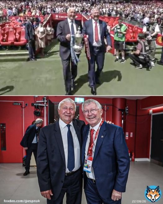 Sir Alex Ferguson and Mike Summerbee brought out the FA Cup trophy ahead of the match