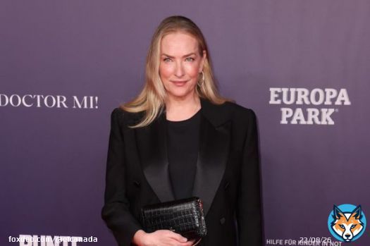 Supermodel #TatjanaPatitz dies of breast cancer at age 56