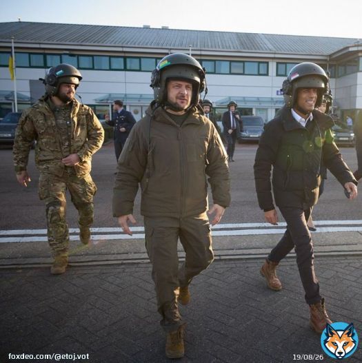 Вылетают бомбить Донбасс